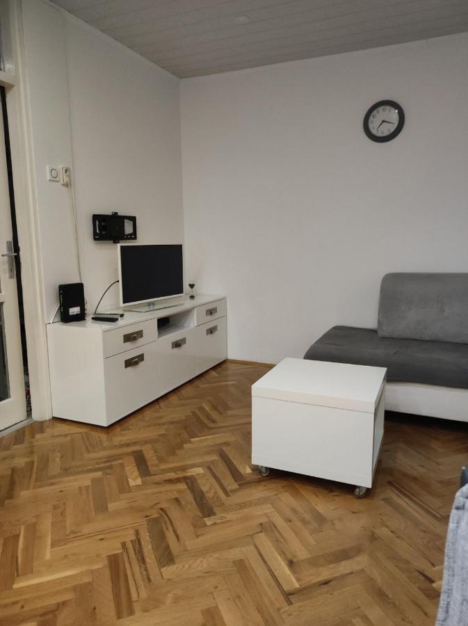 Lola Home Karlovac Exterior foto